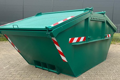 Stiklo konteinerių išvežimas Kaune – nematomas miesto ritmas, kurį palaiko tvarka